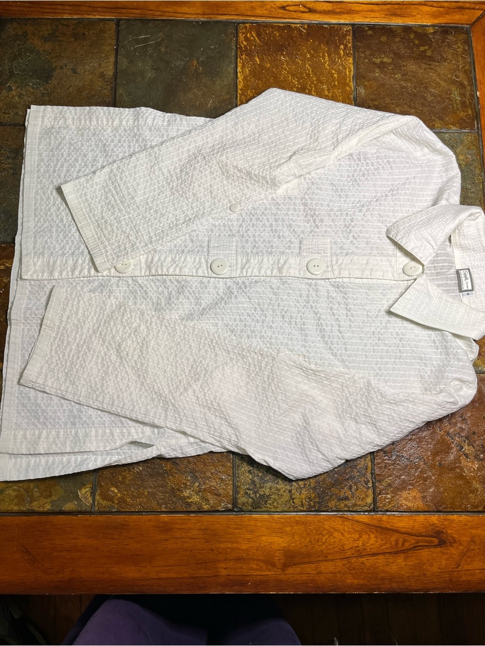 Sympli white textured button-front shirt—Size 8 - Picture 4 of 5
